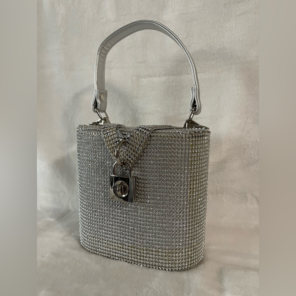 Rainstone handbag with locket clasp, silver sparkly cocktail party ready